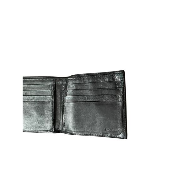 697. Elegant Prada Black Leather Wallet for Men - Great Condition! - Picture 8 of 10